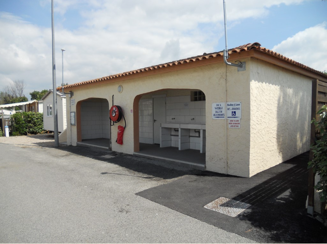 sanitaire ext
